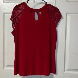 Woman top RED PerSeption Concept.         No sleeves.